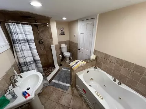 Bath - 1856 Mendon Rd, Woonsocket, RI 02895 photo 4 of 4