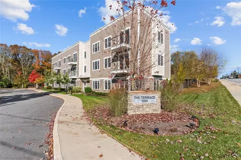1001 Main St #18, East Greenwich, RI 02818