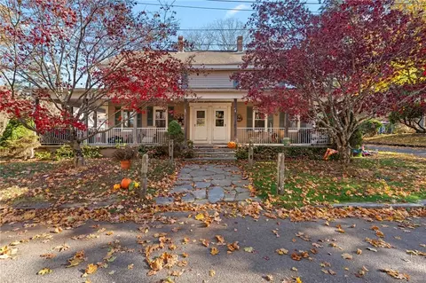 12 Cold Spring Ln, Mapleville, RI 02839