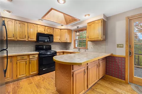 10 Cahir Ct, Warwick, RI 02889 photo 8