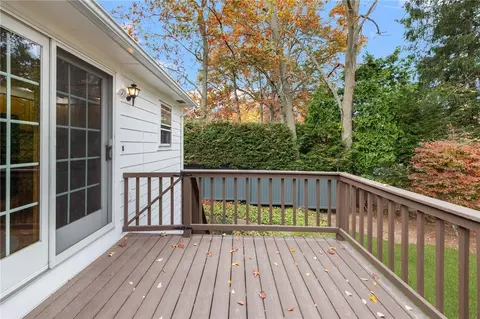 10 Cahir Ct, Warwick, RI 02889 photo 27