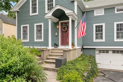 51 Somerset St, East Greenwich, RI 02818