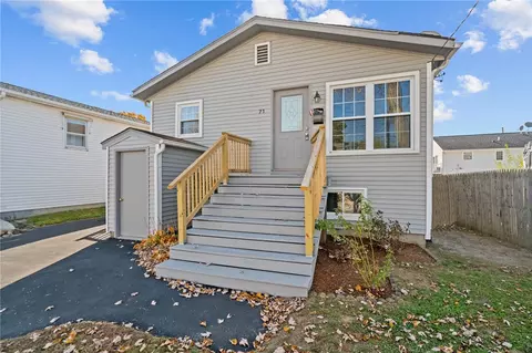 71 Lake St, Cranston, RI 02910