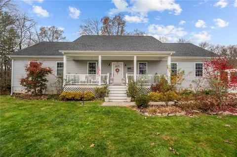 32 Francis St, Rehoboth, MA 02769
