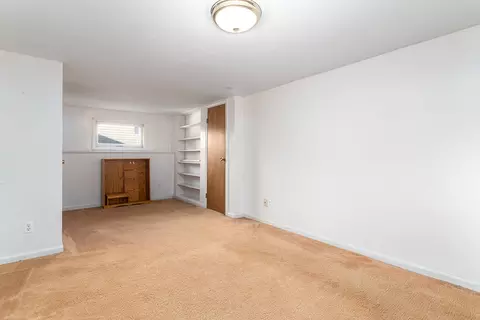 Bedroom - 242 Natick Ave, Warwick, RI 02886 photo 4 of 4