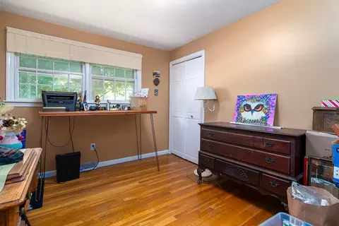 Bedroom - 242 Natick Ave, Warwick, RI 02886 photo 3 of 4