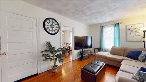 146 Main Ave, Warwick, RI 02886 photo 3