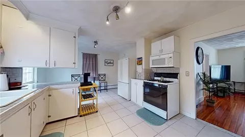 146 Main Ave, Warwick, RI 02886 photo 10