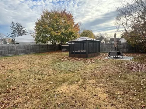 146 Main Ave, Warwick, RI 02886 photo 23