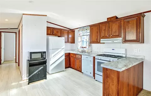 62 West Dr, East Providence, RI 02916