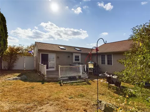 166 Bayberry Rd, Woonsocket, RI 02895 photo 5