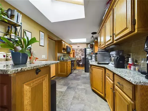 166 Bayberry Rd, Woonsocket, RI 02895 photo 11