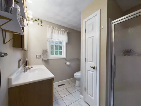 166 Bayberry Rd, Woonsocket, RI 02895 photo 22