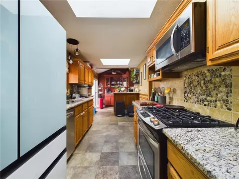 166 Bayberry Rd, Woonsocket, RI 02895 photo 12