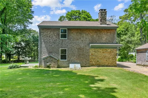 Exterior - 29 Willard Ave, South Kingstown, RI 02879 photo 11 of 12