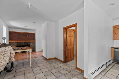 Entry Way - 29 Willard Ave, South Kingstown, RI 02879 photo 3 of 3