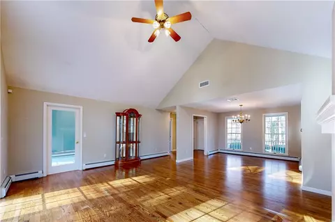 23 Carpenter St, Rehoboth, MA 02769 photo 12