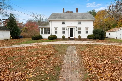 13 Carolina Main St, Richmond, RI 02812
