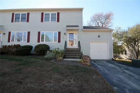 22 Governors Hill Dr #522, West Warwick, RI 02893