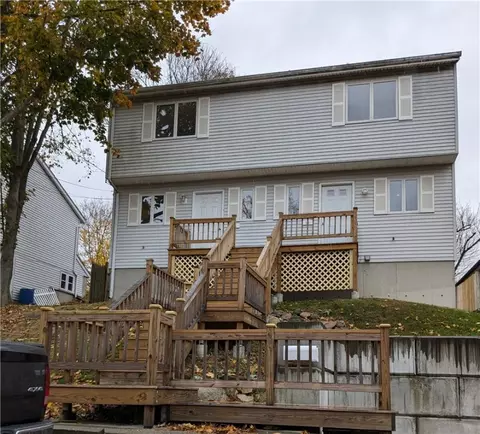 6 Beacon St, Westerly, RI 02891