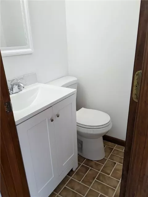 6 Beacon St, Westerly, RI 02891 photo 6