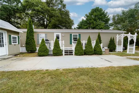 550 Victory Hwy, Exeter, RI 02822