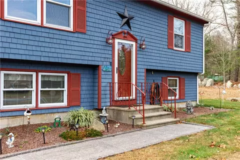 3222 Flat River Rd, Coventry, RI 02816 photo 2