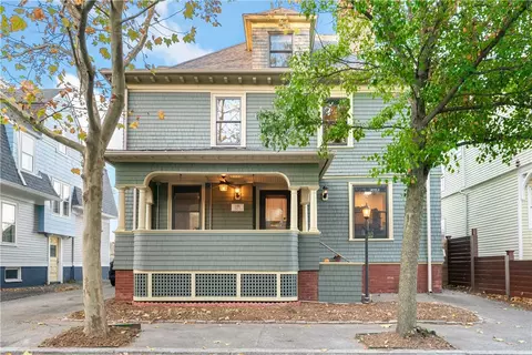 63 Whitmarsh St, Providence, RI 02907