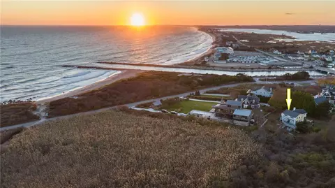 14 Knowles Ave, Westerly, RI 02891