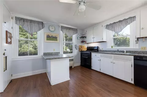 14 Knowles Ave, Westerly, RI 02891 photo 22