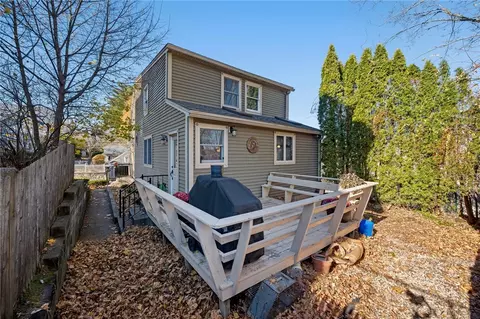 60 Welles St, Woonsocket, RI 02895 photo 31
