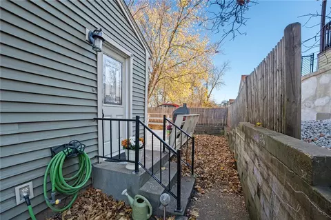 60 Welles St, Woonsocket, RI 02895 photo 30