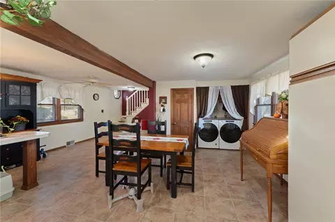 60 Welles St, Woonsocket, RI 02895 photo 17