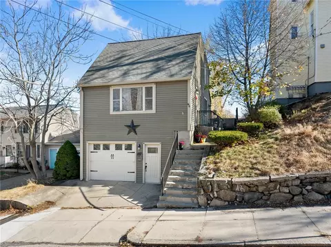 60 Welles St, Woonsocket, RI 02895 photo 28