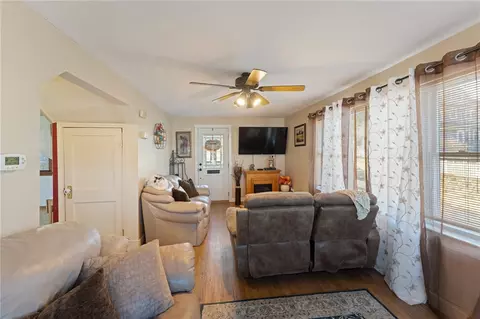 60 Welles St, Woonsocket, RI 02895 photo 6