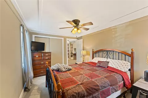 60 Welles St, Woonsocket, RI 02895 photo 20