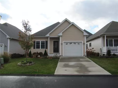 6 Daisy Ln, Coventry, RI 02816