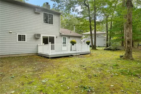 Exterior - 31 Eagle Run #A, East Greenwich, RI 02818 photo 4 of 8