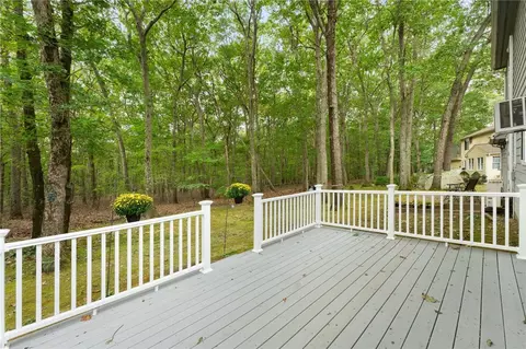 Exterior - 31 Eagle Run #A, East Greenwich, RI 02818 photo 5 of 8