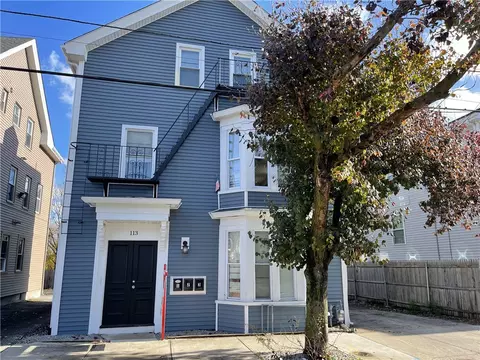 113 Bowdoin St, Providence, RI 02909