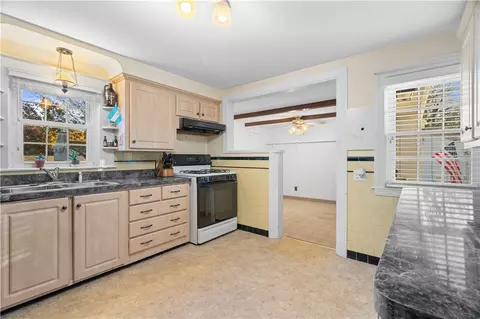 Kitchen - 148 Stone Ave, Warwick, RI 02889 photo 2 of 2