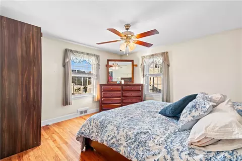 Bedroom - 148 Stone Ave, Warwick, RI 02889 photo 2 of 5