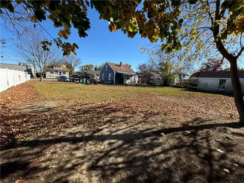17 Granger Ct, Warwick, RI 02889 photo 33