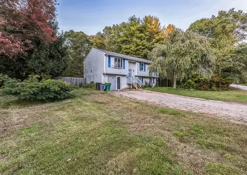 9 Red Oak Dr, Richmond, RI 02898