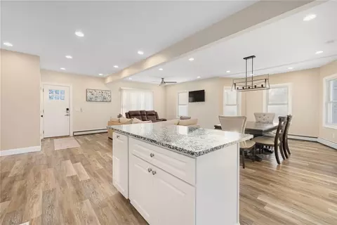 Entry Way - 39 Maple Ave, East Providence, RI 02915 photo 2 of 2