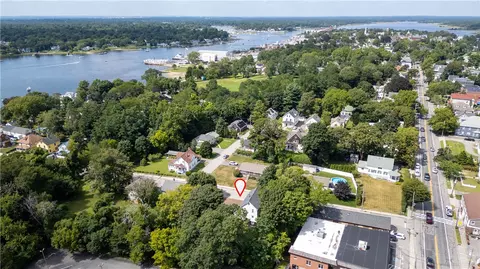 View/Area - 12 Beach St, Warren, RI 02885 photo 4 of 6