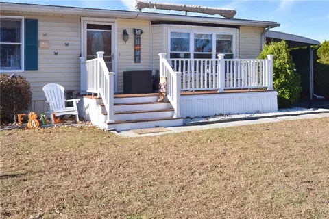 18 Lane C, Coventry, RI 02816