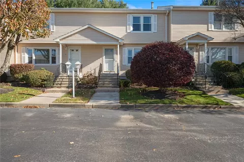 10 Bateman Ave #C3, Cranston, RI 02920