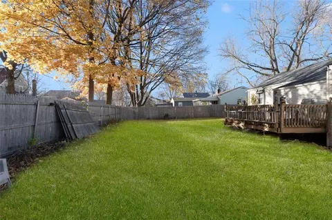 70 Vanderbilt Rd, Warwick, RI 02886 photo 24