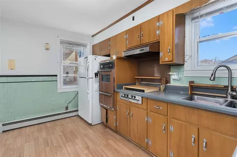 70 Vanderbilt Rd, Warwick, RI 02886 photo 6